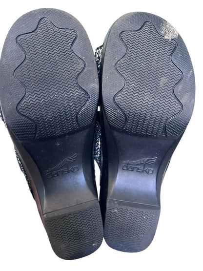 Size 38 (US 8) Dansko Womens Sophie Sandals Clogs Double Strap Black Shagreen