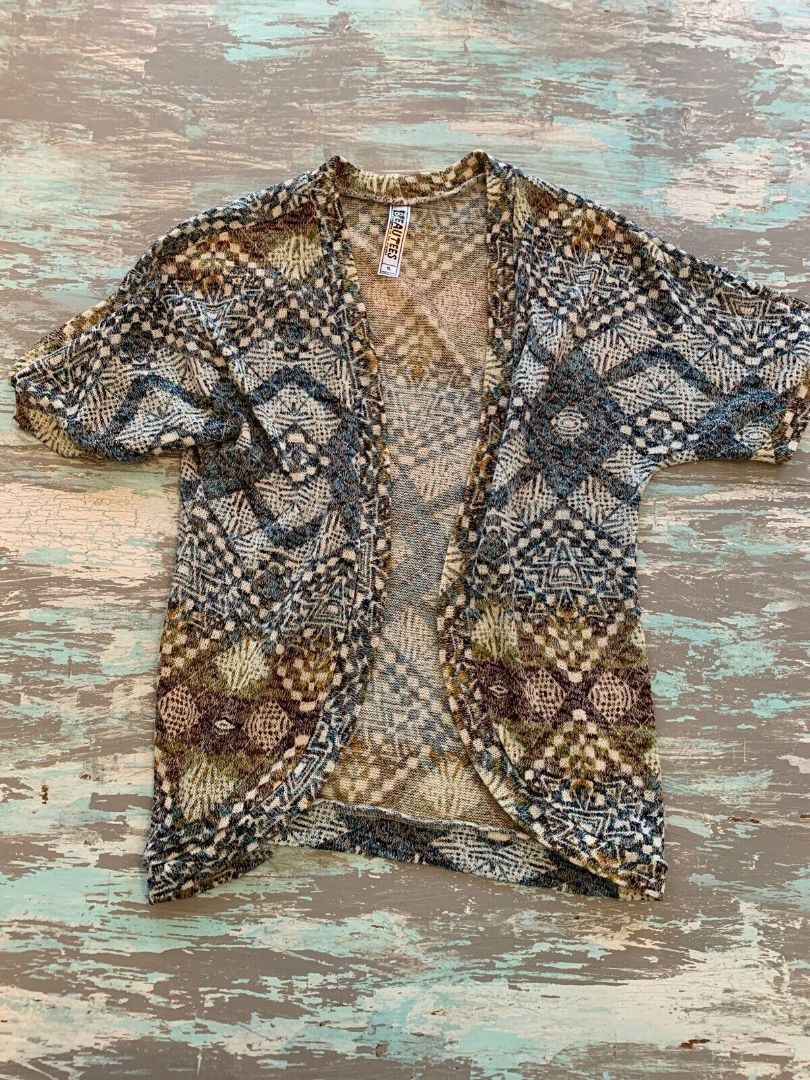 XL Beautees Girls Short Sleeve Open Cardigan Muted Colors Tribal Design