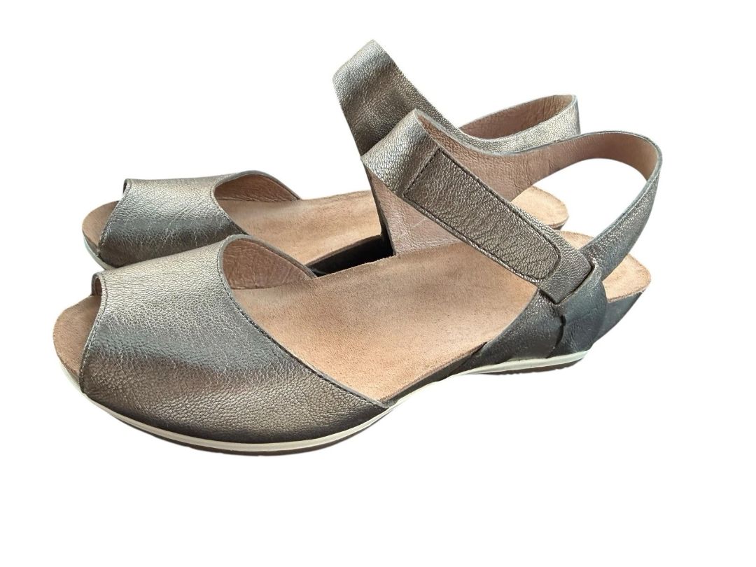Size 37 (US 6.5) Dansko Womens Vera Sandals Gold Metallic Leather Wedge Heel Shoes