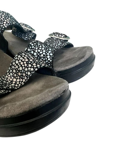 Size 38 (US 8) Dansko Womens Sophie Sandals Clogs Double Strap Black Shagreen