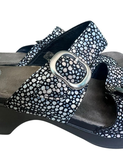 Size 38 (US 8) Dansko Womens Sophie Sandals Clogs Double Strap Black Shagreen