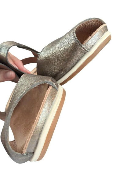 Size 37 (US 6.5) Dansko Womens Vera Sandals Gold Metallic Leather Wedge Heel Shoes