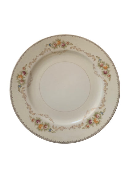 Meito Japan 10" Dinner Plate Vintage Ivory with Gold Swag Floral