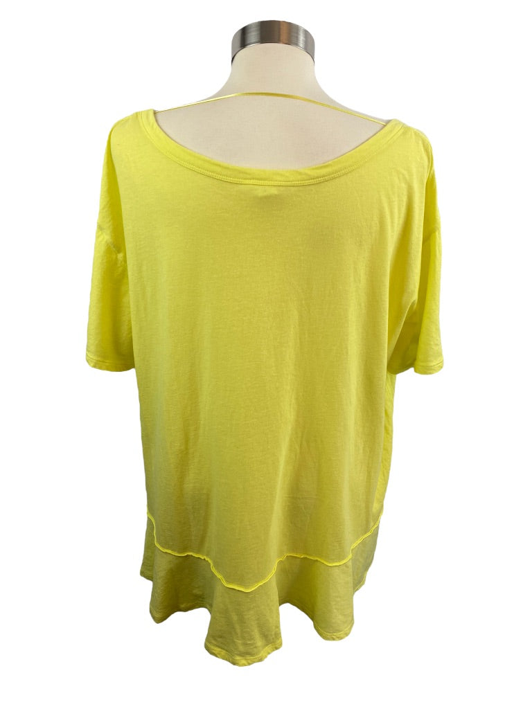 XL Caslon Yellow Flounce Hem Women's Tshirt Short Sleeve Scoop Neck