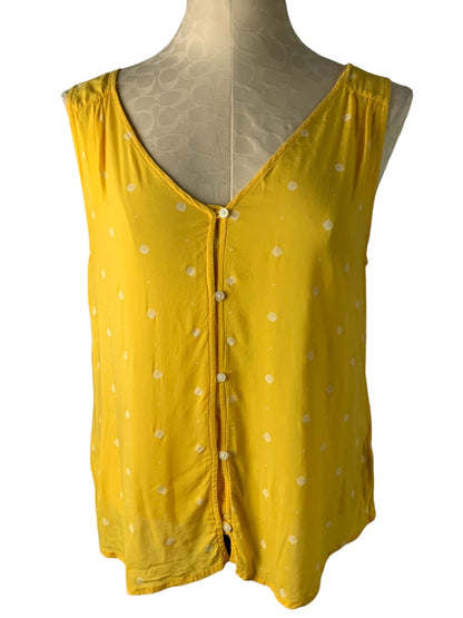 Medium Gap Women's Yellow Gold Sleeveless Button Up V-Neck Blouse