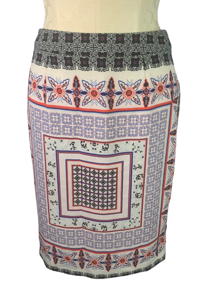 Small Forever 21 Contemporary Retro Print Knee Length Lightweight Back Zip Skirt