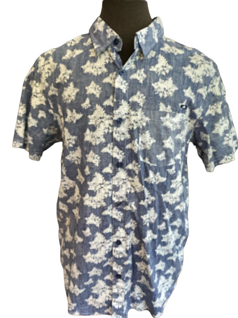 Large Men's Oakley Floral Button Down Shirt