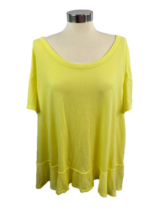 XL Caslon Yellow Flounce Hem Women's Tshirt Short Sleeve Scoop Neck