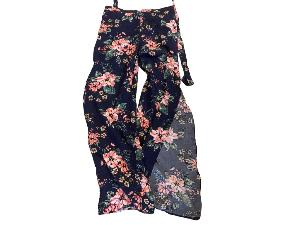 Medium Aqua Brand Urban Outfitters Junior Women's 2 Piece Floral Rayon Pant Set