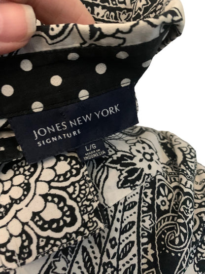 Large Jones New York Signature Black Off White Paisley Print Women's Button Up