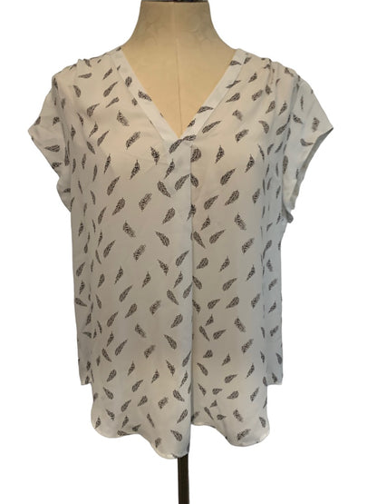 XL fun2fun Women's Off White Feather Print Sheer Split Neck Short Sleeve Pullover Blouse