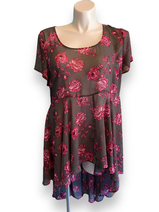 2 Torrid Hi-Lo Sheer Short Sleeve Dramatic Floral Blouse