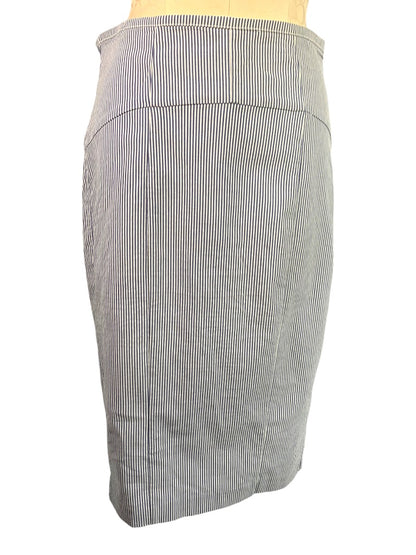 10 New York & Co Lined Blue White Seersucker Pencil Skirt Side Zip Below Knee