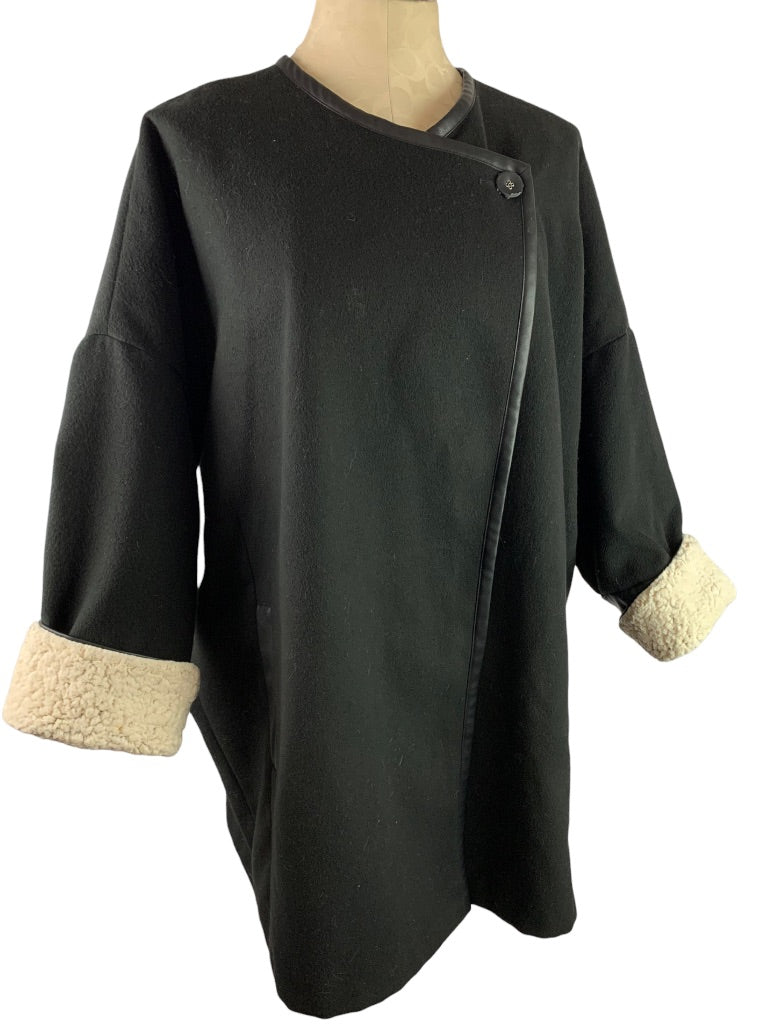 XL 14th & Union Women's Black Swing Style Coat Sherpa Cuffs