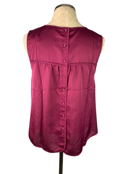 Medium Nicole Richie Collection "Marion" Top Fuschia Lined Perforated Button Back Sleeveless