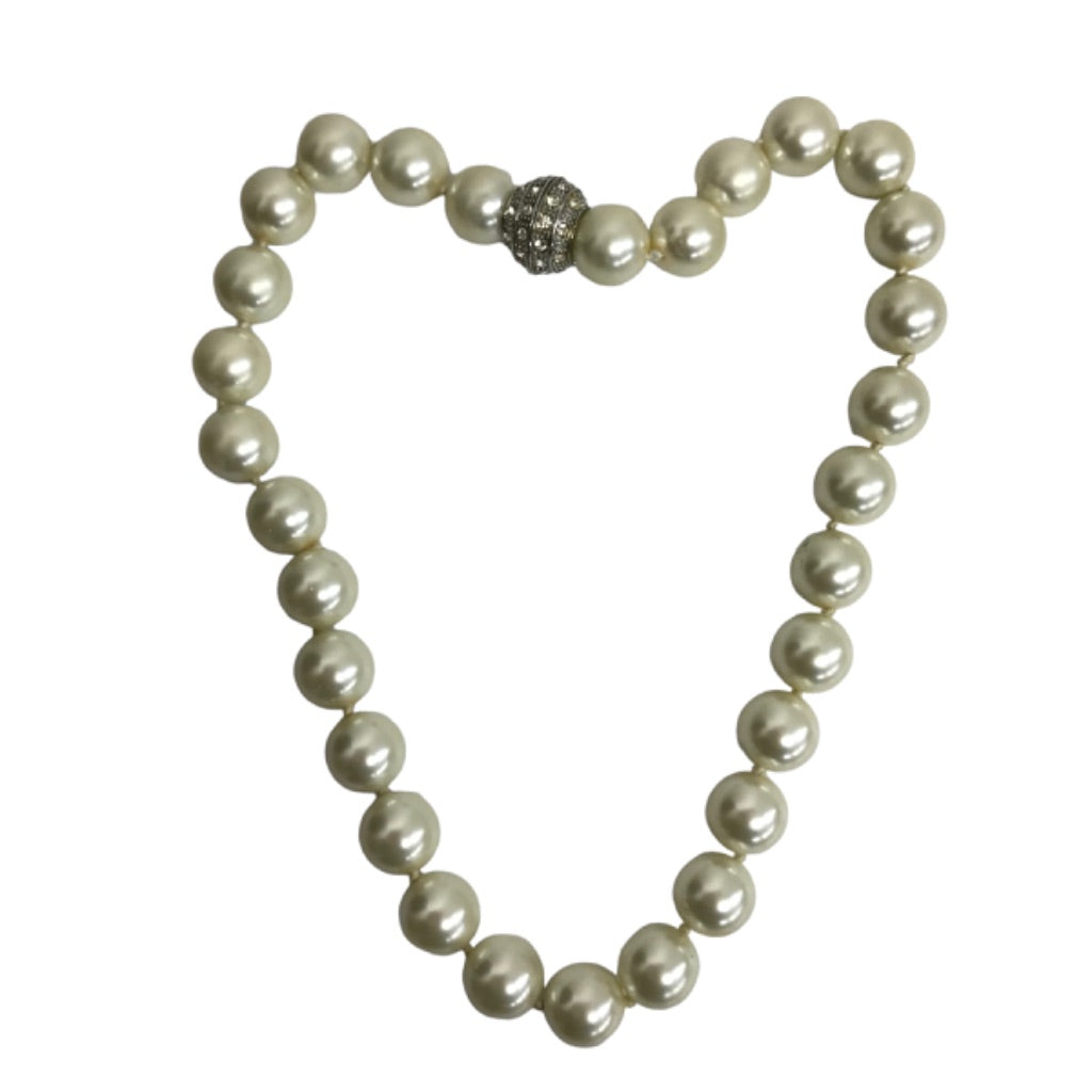 Faux Pearl Magnetic Clasp 18.5" Necklace .5" Diameter Faux Pearls