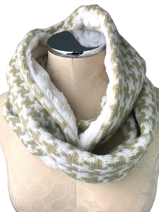 Ivory and Tan Houndstooth Knit and Plush Infinity Loop Scarf Cowl Neck