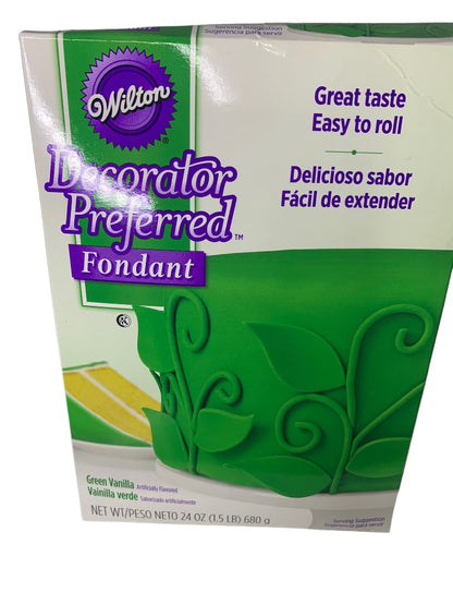 Decorator Preferred Fondant 24oz Green W7102-2307