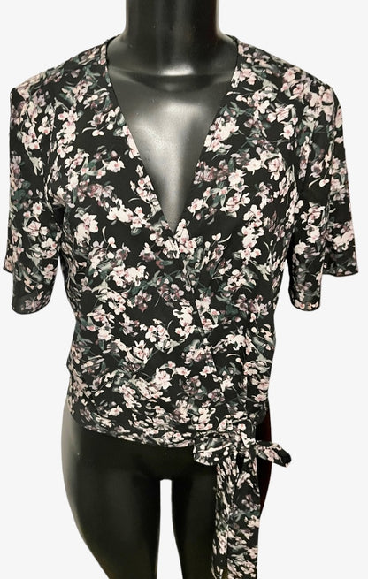Small Dynamite Women's Black Floral Print Wrap Blouse