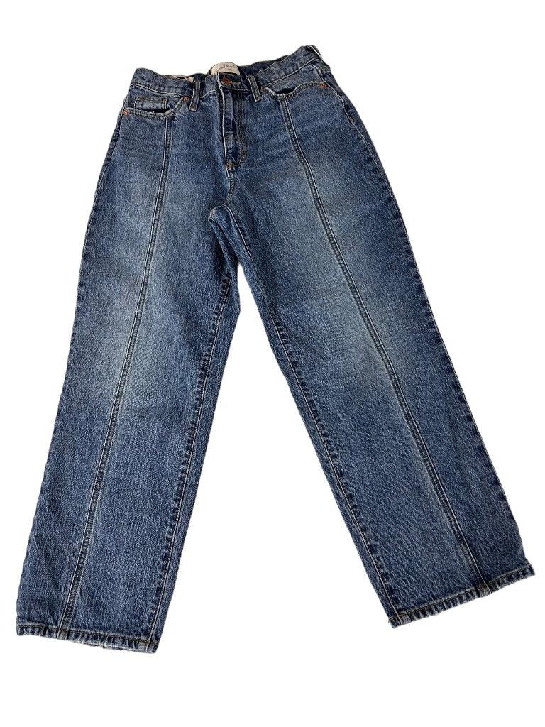 4 (27R) Universal Thread Vintage Straight Distressed Jeans Women's Denim