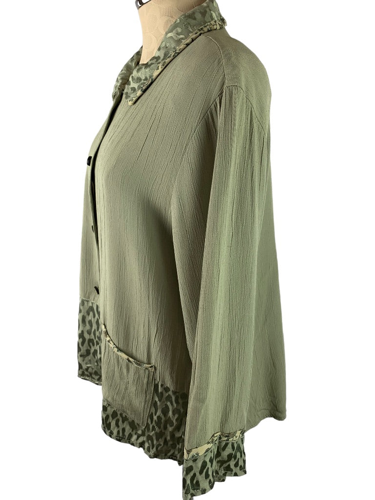 Large A. Spence Women's Sage Green Vintage Button Up Collared Blouse Shoulder Pads