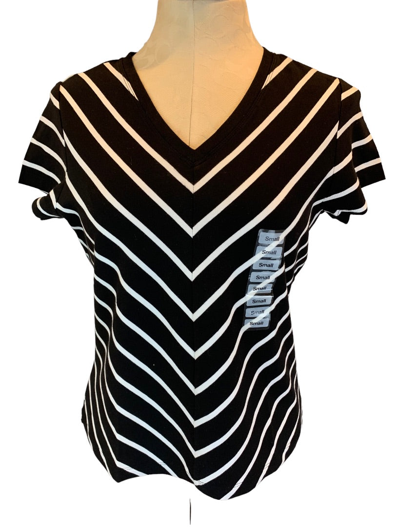 Small STO Susquehanna Trail Outfitters Black White Stripe V-Neck Tshirt New