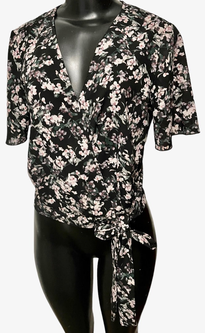 Small Dynamite Women's Black Floral Print Wrap Blouse