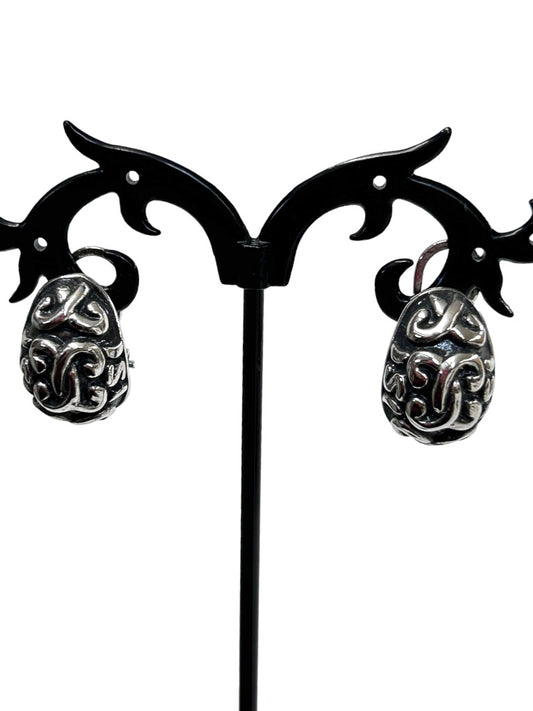 Silvertone Crescent Earrings Pierced English Lock Style Back 3/4" Textured