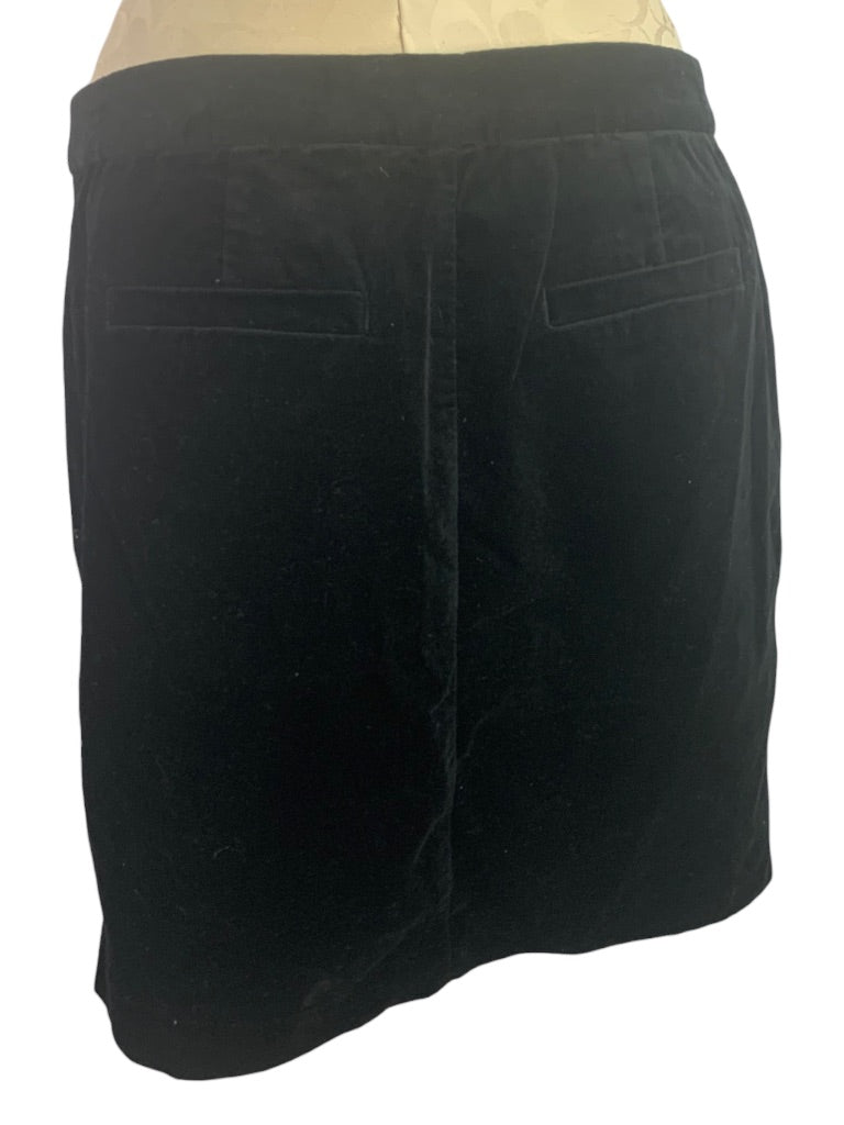 8 J.Jill Black Velvet New Straight Pencil  Skirt Front Zip. 19" Length