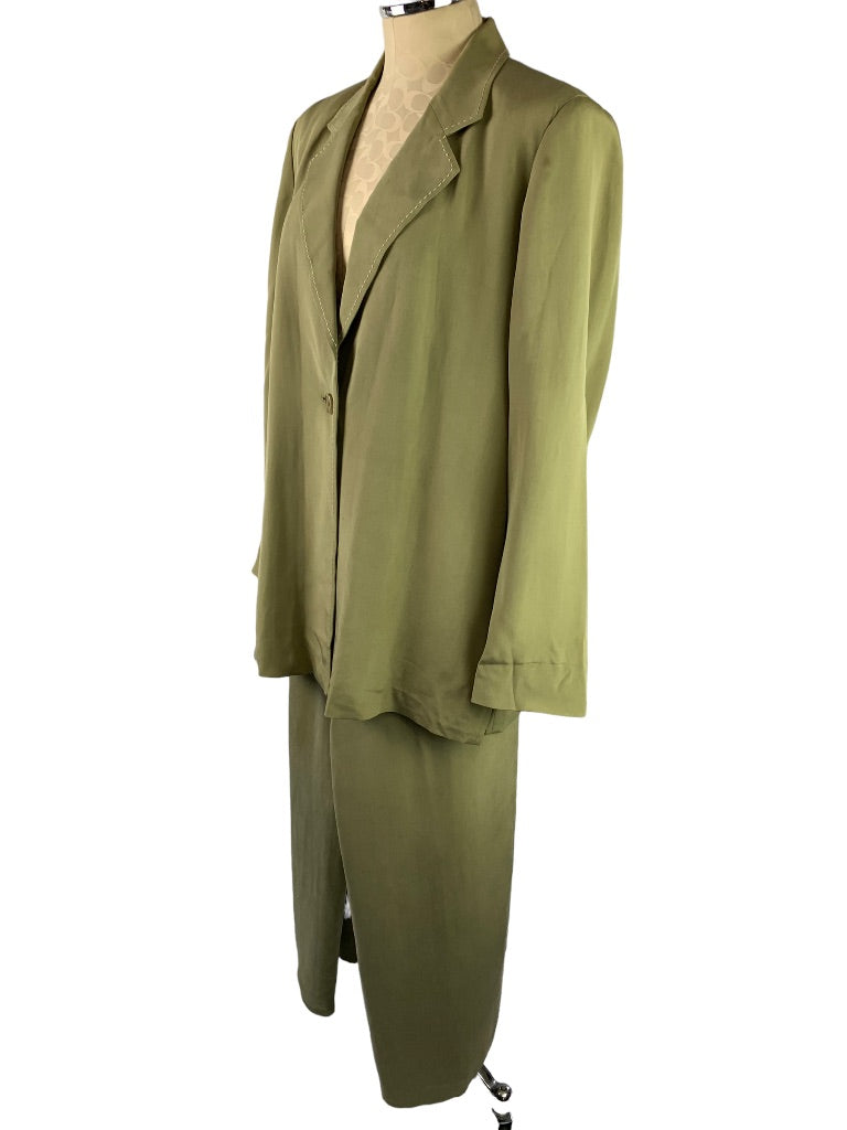 Large Moda Seta by Sandra King Women's Sage Green Pant Suit 2 Piece