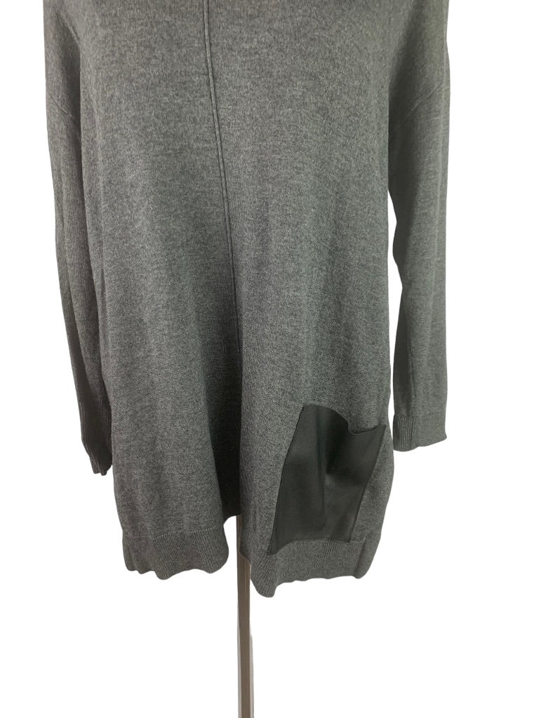 Small DG2 Diane Gilman Women's Gray Tunic Pullover Sweater Pocket