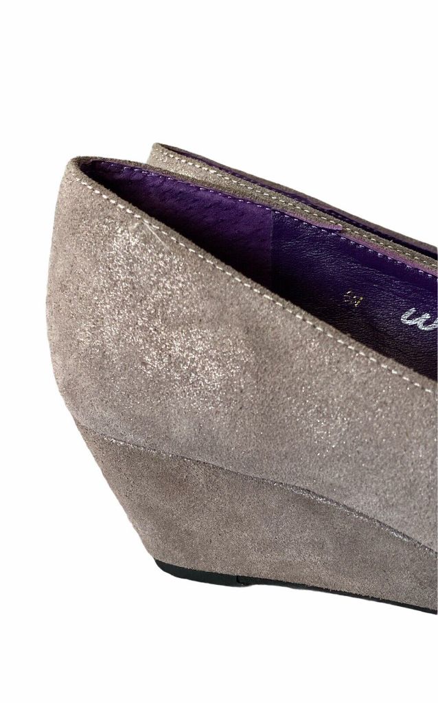 Women's Vaneli Gray pewter peep toe wedge 8n Shimmer