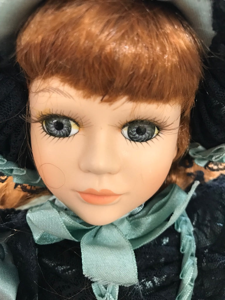 Vintage Seymour Mann Connoisseur Collection Doll with Stand 15" MCMXCVII