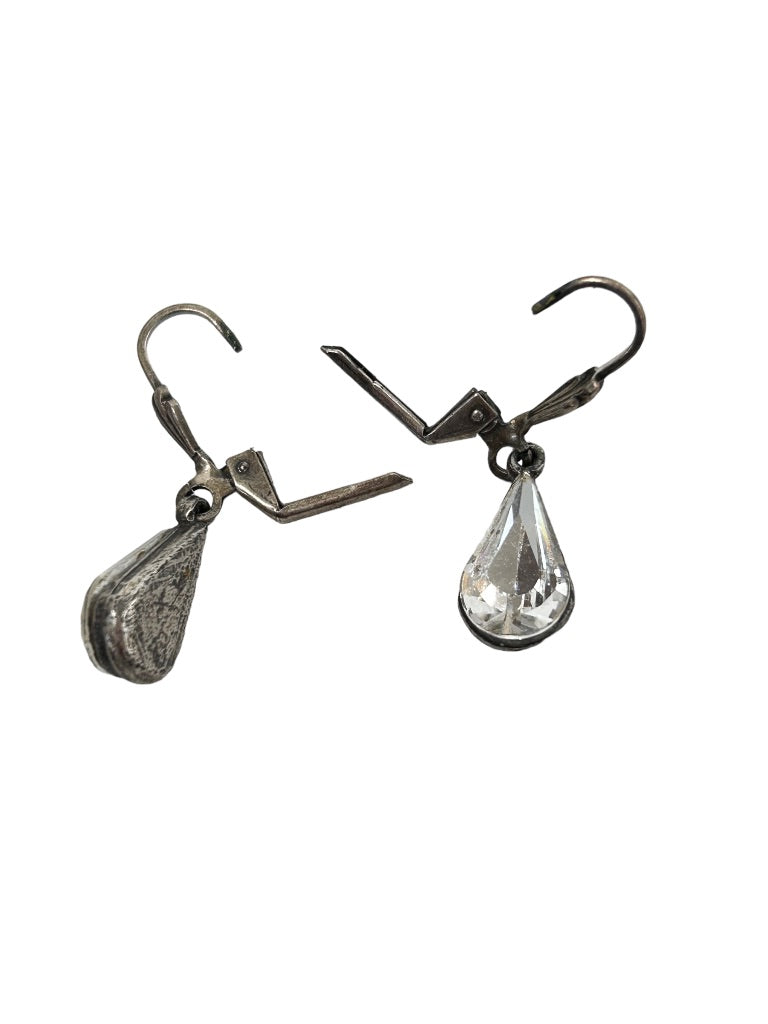 Teardrop Shape Clear Rhinestone Earrings Silvertone Earrings Leverback 1.25" Drop Dangle