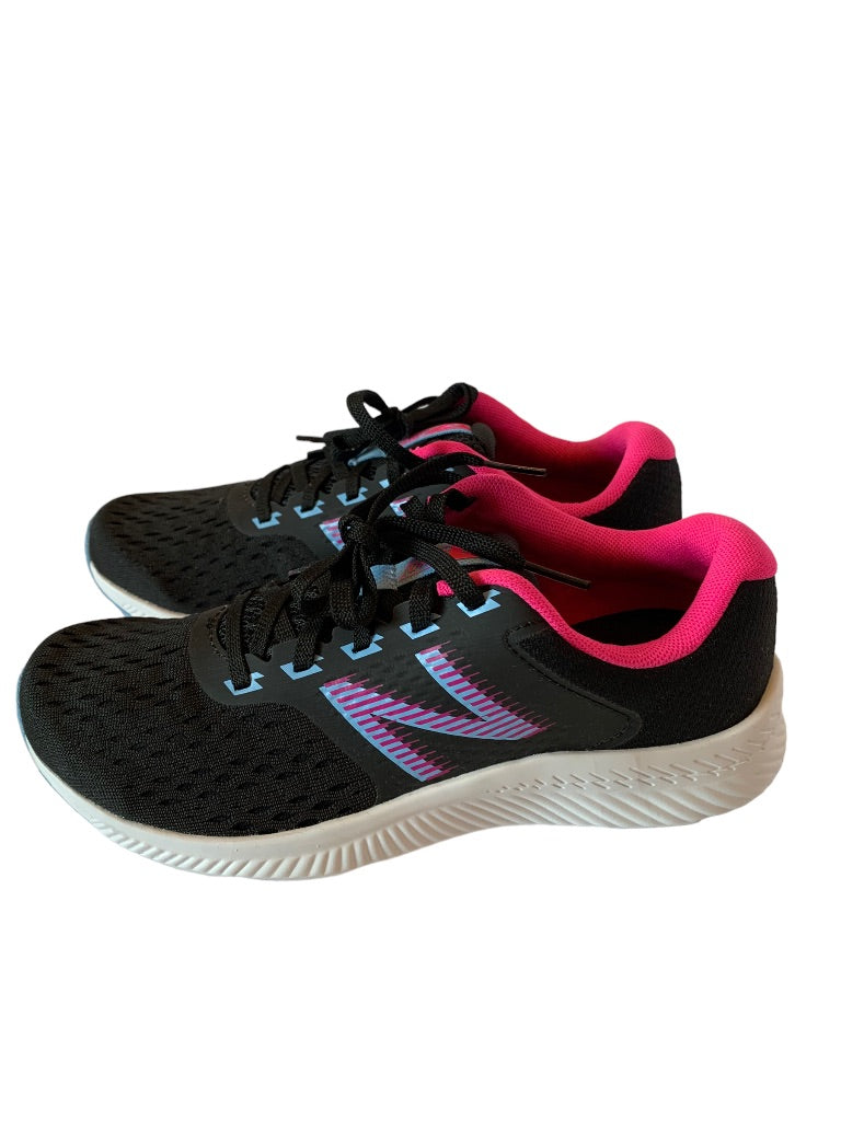 7B New Balance Women's Black Pink DRFT V1 Running Sneaker