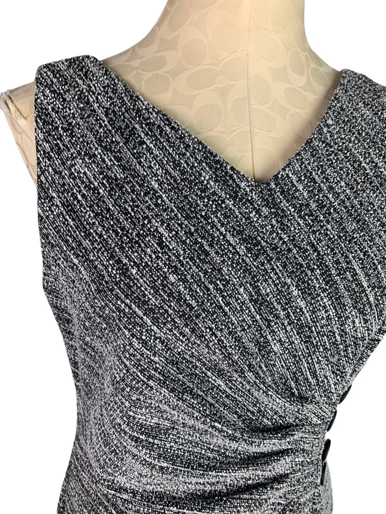 10 DKNY Black White Stretch Tweed Sheat Dress Sleeveless V-Neck Back Zip