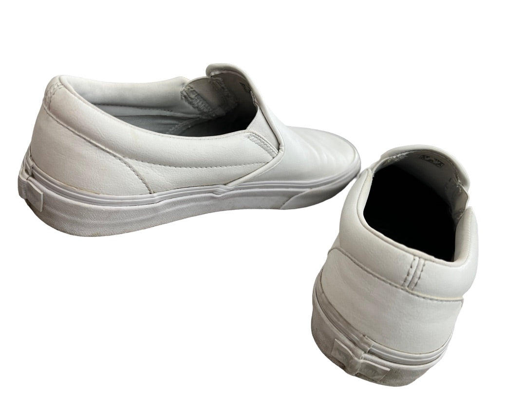 9.5 Vans Mens Classic True White Slip On Sneakers Skater Women's Size 11