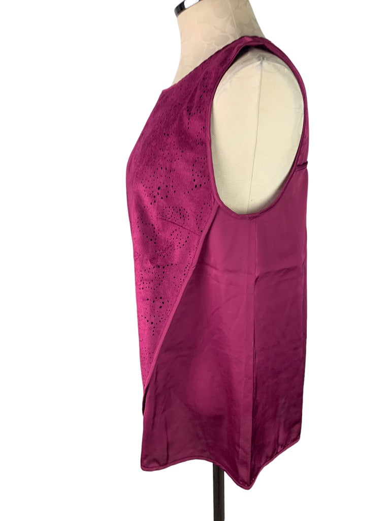 Medium Nicole Richie Collection "Marion" Top Fuschia Lined Perforated Button Back Sleeveless