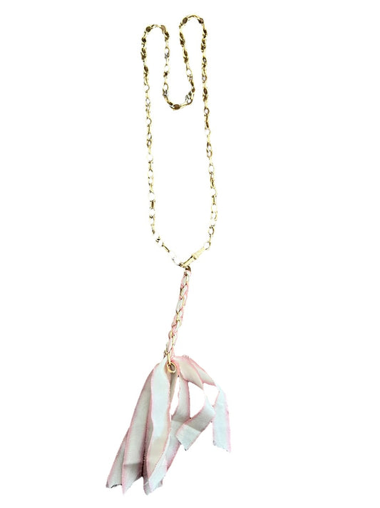 John Wind Goldtone Link Necklace Braided Pink Tassle 25" adjustable