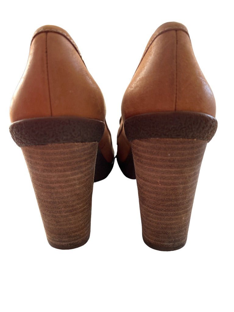 6 6.5 (37) Ecco Tan Leather Slip On Heels Rubber Sole Stacked Heel