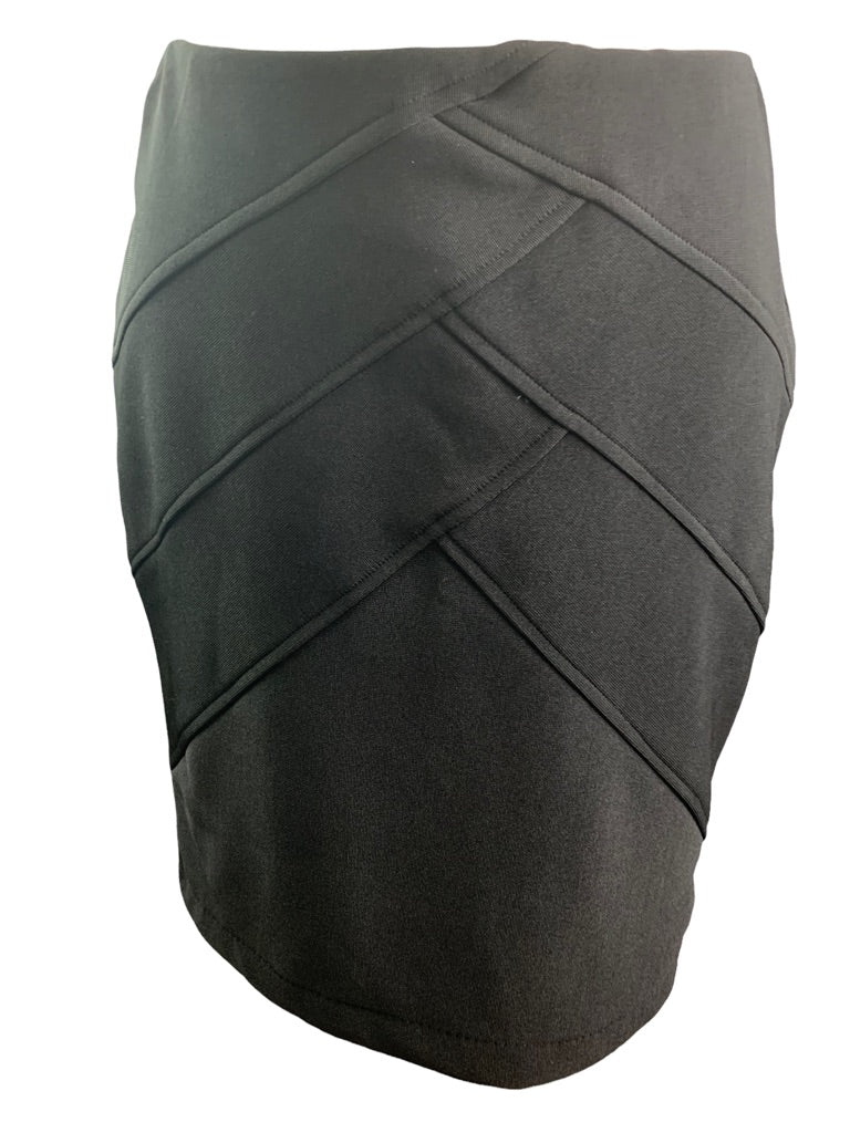 Medium AGB Black Pull On Bandage Style Skirt Stretch