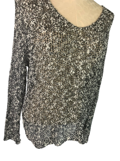 XL Chico's Black Women's White Loose Woven Sweater Lagenlook V-Neck