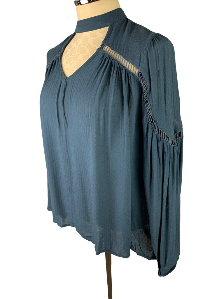 Medium Melrose & Market Blue Pullover Blouse Flowy Keyhole Neckline Boho Style