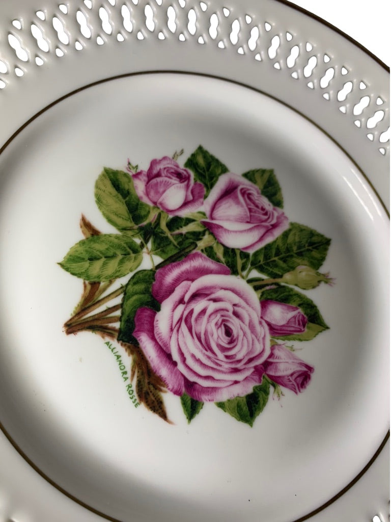 Bing & Grondahl Danbury Mint 1979 The 12 Rose Plate "Angel Face" 8.5" Diameter