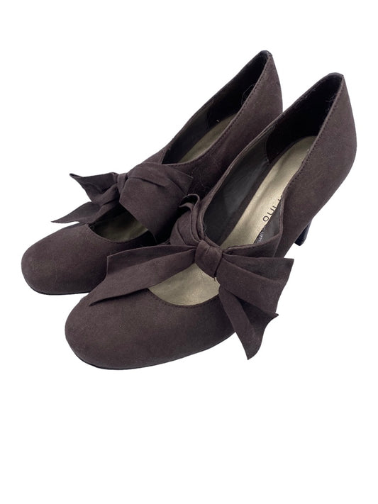 7.5M Ann Marino Fabric Upper Gray Brown 3.5" Heels Bow Detail