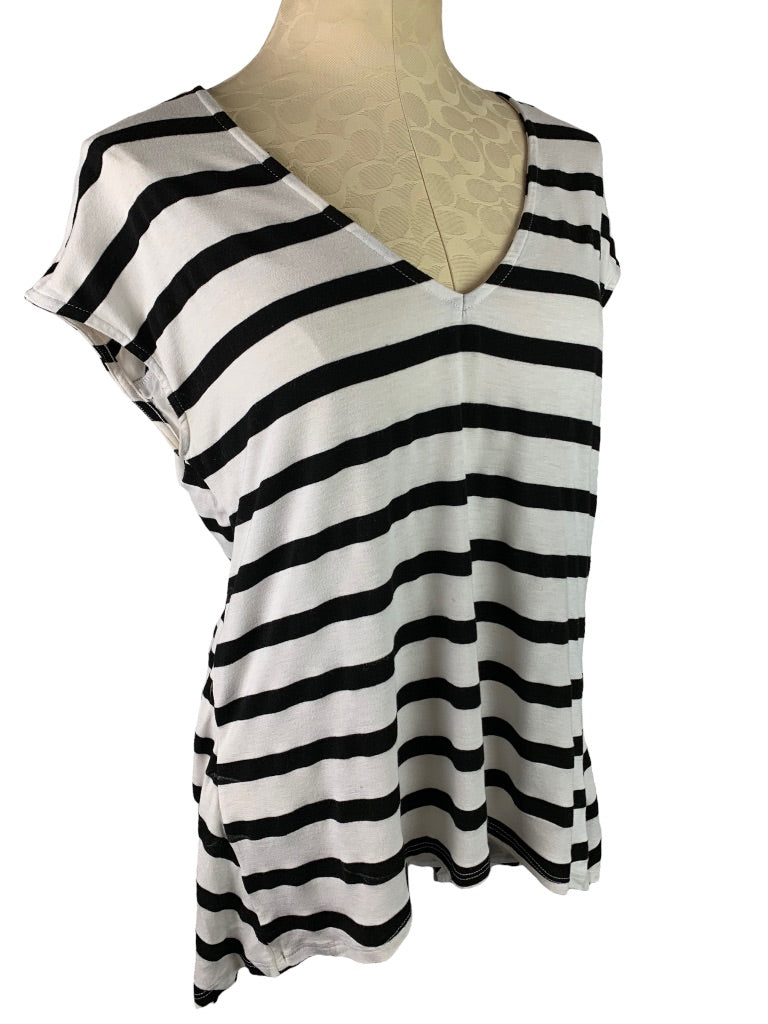 Medium White House Black Market Sheer Petal Back Striped V-Neck Tshirt