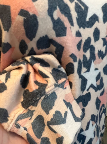 New XS WildFox Stars & Spots Soft Lightweigth Sweatshirt