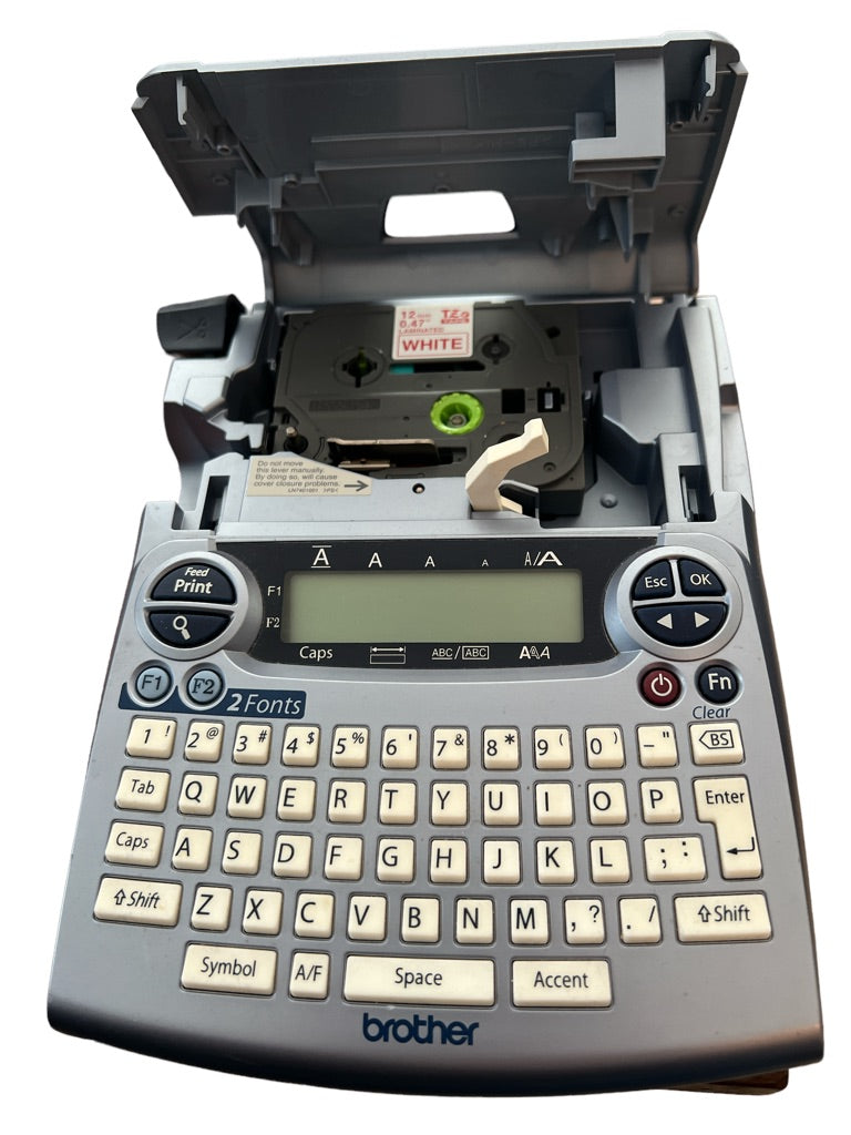 Brother P-Touch Label Maker Changebale Color PT 1880