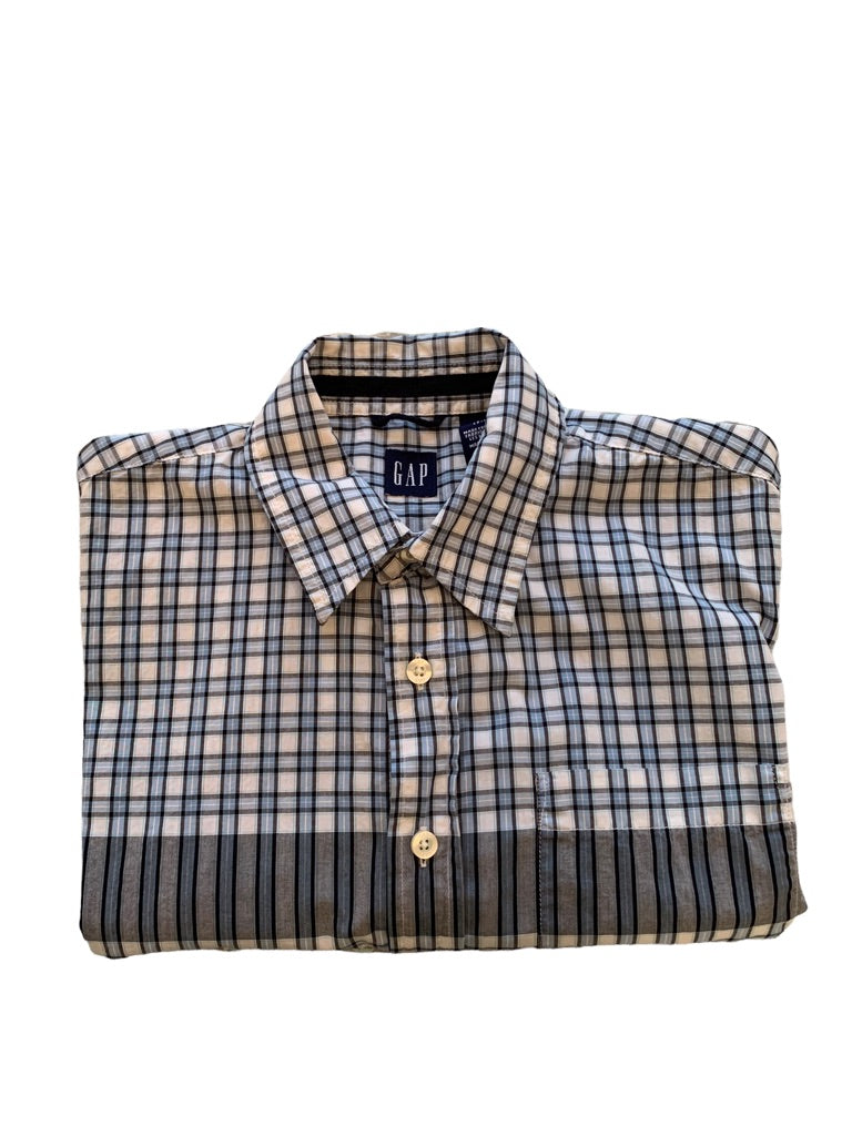 Medium (7/8) Gap Boys Blue Plaid Short Sleeve Button Down Shirt