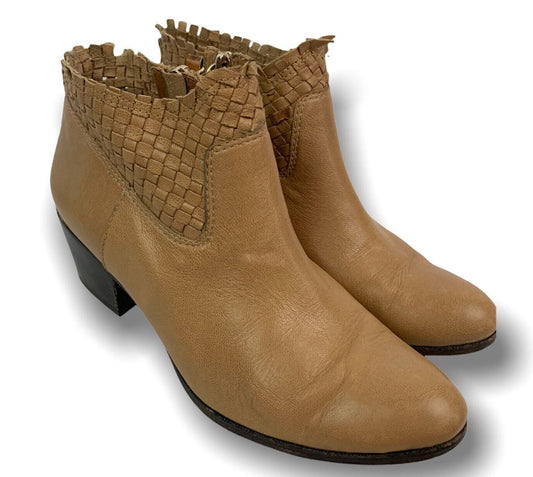9B Coach Women's Tan Leather Ryder Booties Woven 2" Block Heel